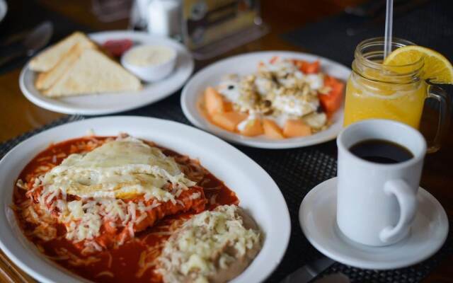 Hotel Puesta del Sol