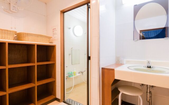 Kobe Student Youth Center - Hostel