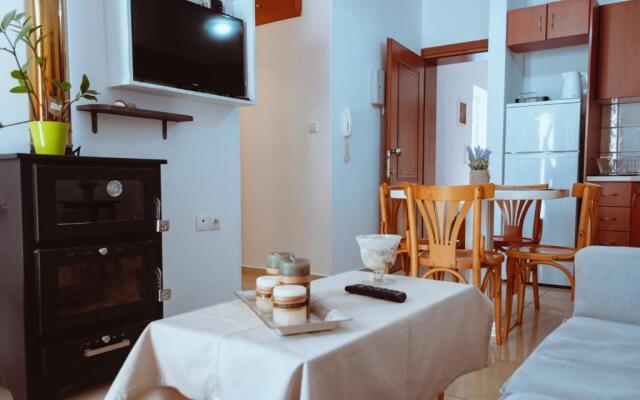 Sun Βy Τhe Sea 100m from the beach