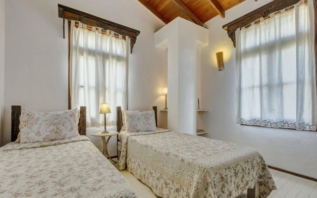 Sardunaki Konak Hotel