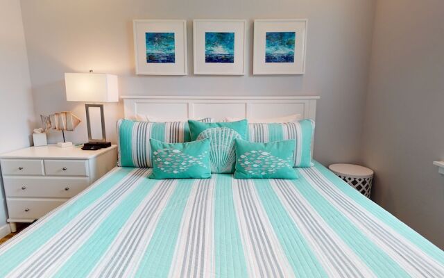 Beachside Getaway - 3 Br Condo