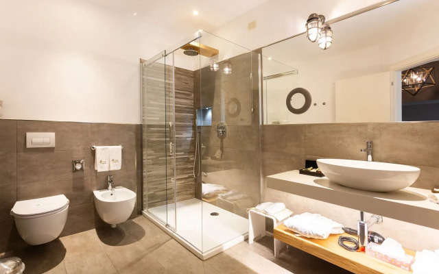 Like Home - Boutique Hotel