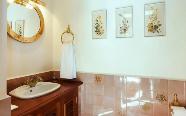 Luxurious Villa Oasis in Santa Brigida