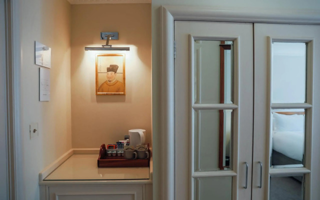 The Woburn Hotel