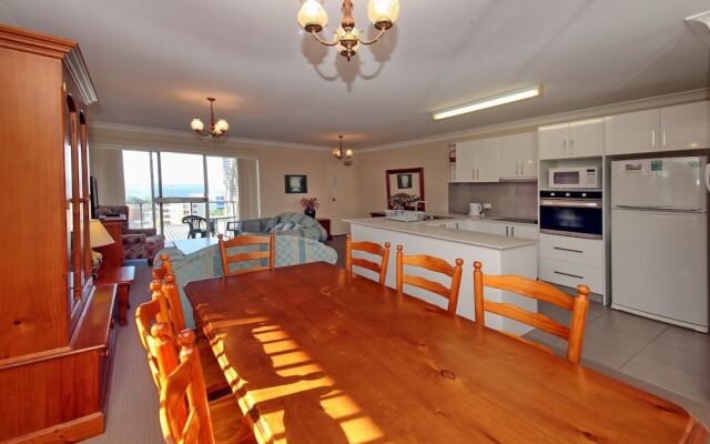 Sunset Towers, Unit 11/25 Donald Street