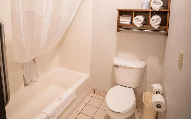 Quality Inn & Suites Watertown near Prairie Lakes Ice Arena