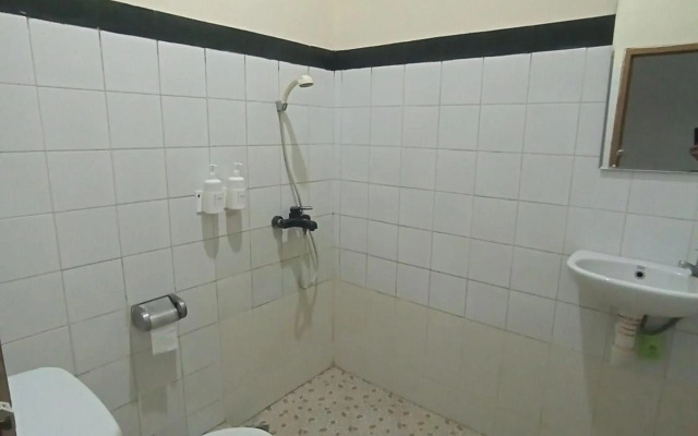 OYO 798 Yokima Beach Hotel