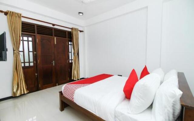 OYO 407 Royal Rich Villa