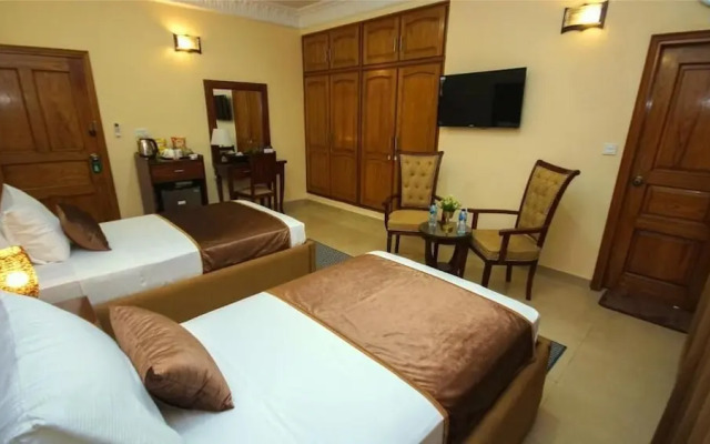 World Inn Karachi