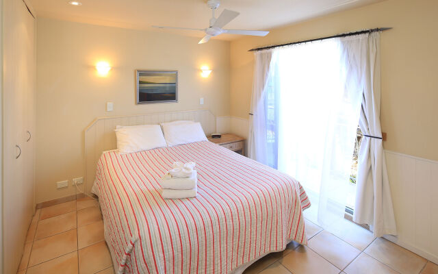 Onetangi Beach Apartments
