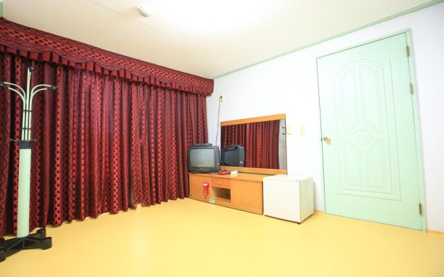 Boosung Park Motel