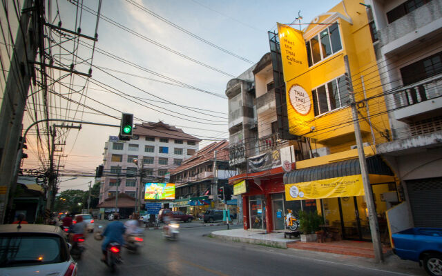 Thai Thai Hostel