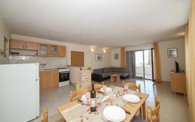 Holiday home in Slatine