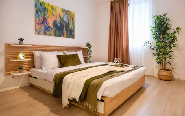 The Comfy Spot. 1 BR with Parking Included