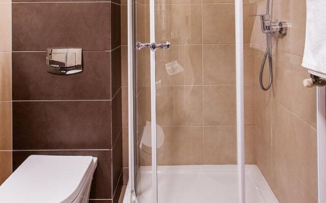 Hotel Viki