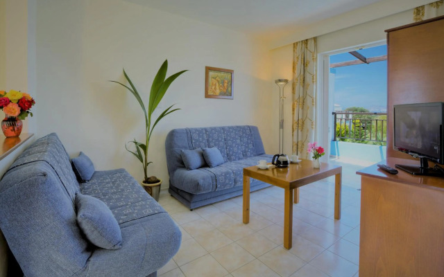 Corali Hotel