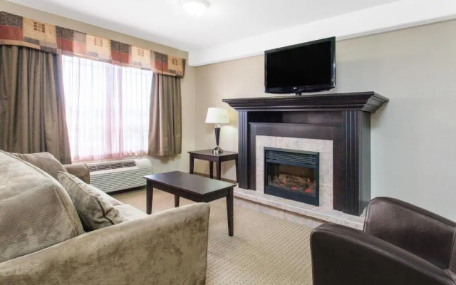 Ramada Pincher Creek