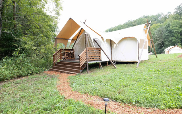 Under Canvas Great Smoky Mountains