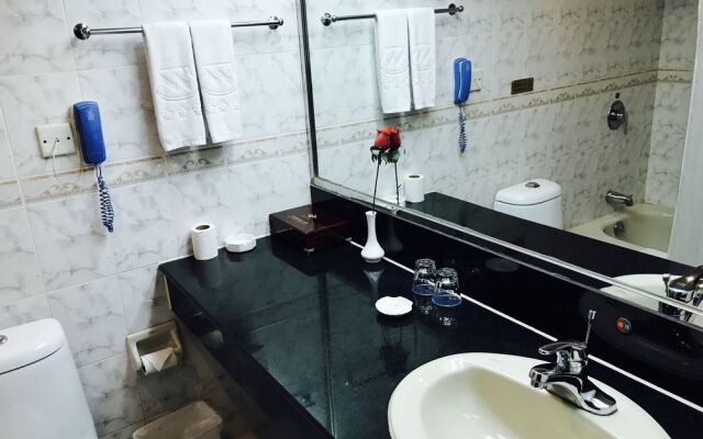 Hangzhou Qiandaohu Waigaoqiao Hotel