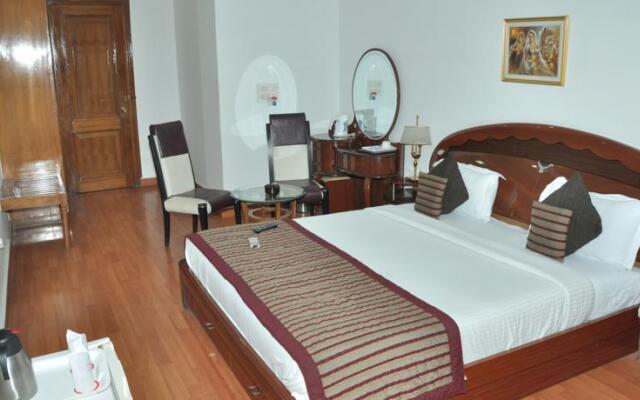 Kshitij Hotel Royale