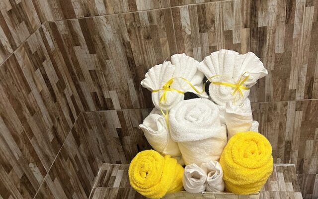 "room in Apartment - Bahamas Petapat Suite"