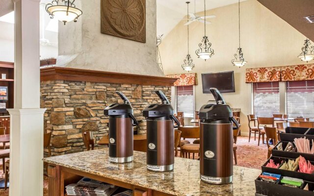 Siegel Suites Columbia Apartments