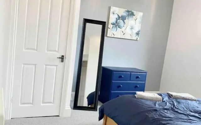Torquay, 2 Bedrooms, Sleep 6, Free Parking, Torbay