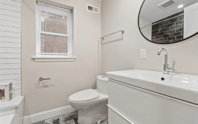 Modern & Comfy - 5* - Location Game Room