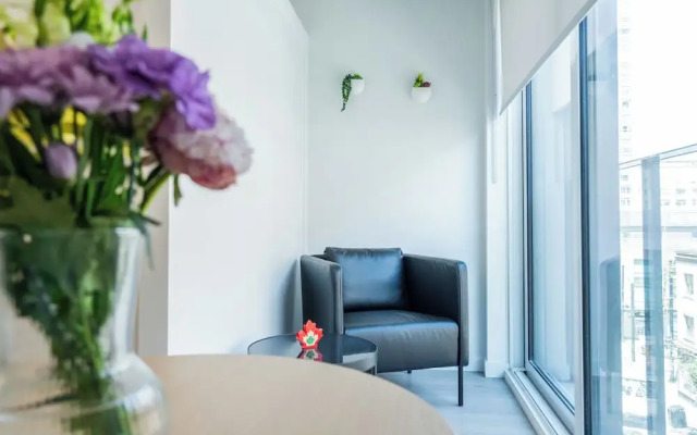 Silverstone Downtown Long-Term stay