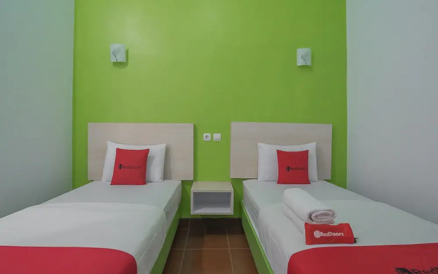 Wisma Atensi by RedDoorz