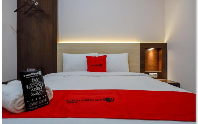 RedDoorz near Gejayan 3