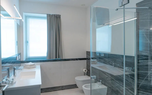 Villa White by Myvillacollection