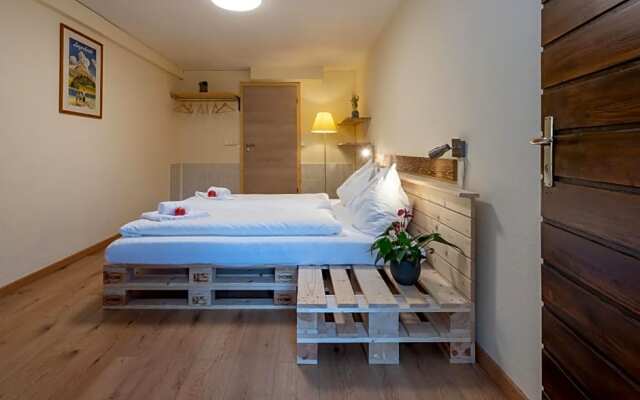 Motelrooms by Grischalodge