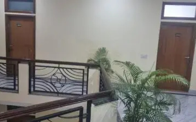 Hotel Shri Hari by OYO Rooms