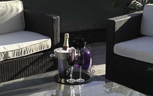 Westport Serviced Apartments