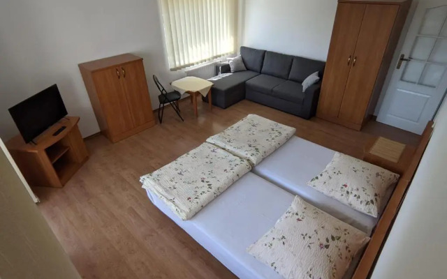 Pokoje Gościnne - Leśna 8