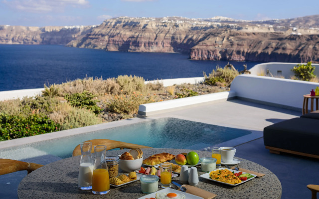Neptune Luxury Spa Suites