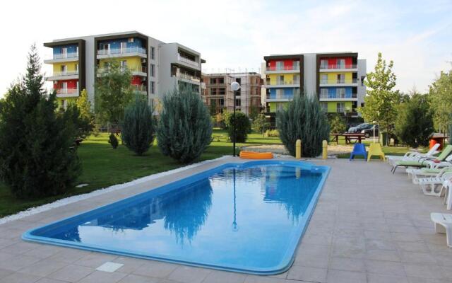 Airport Residence 2