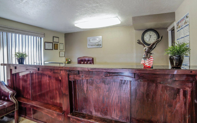 Econo Lodge Downtown