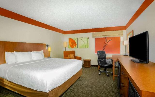 La Quinta Inn & Suites Springdale