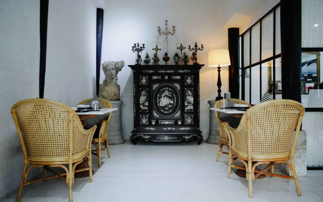 Villa Mahabhirom