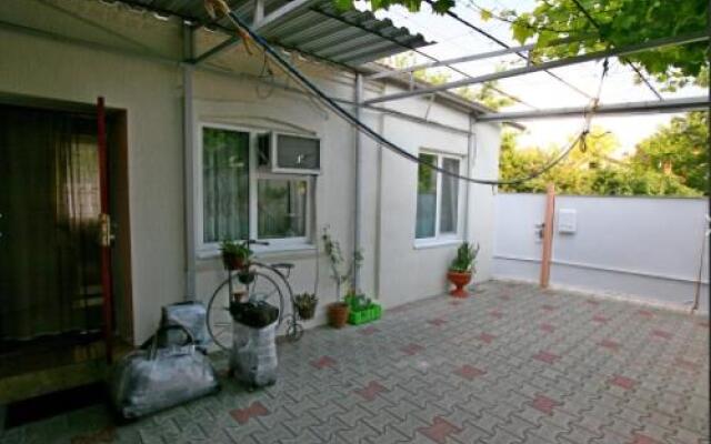 Guest House na Trudyashikhsya 249