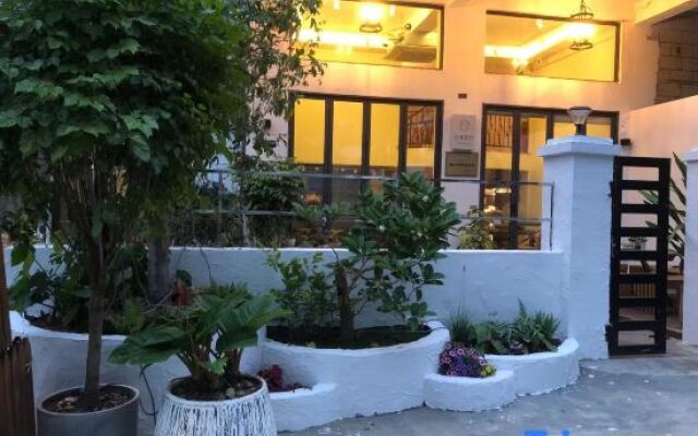 Zhaoqing Chidu Homestay