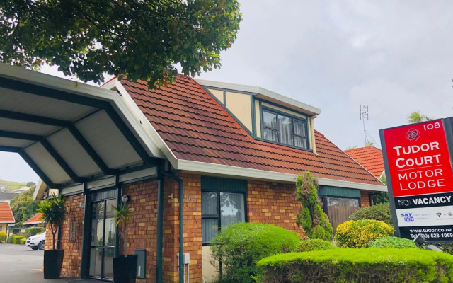 Tudor Court Motor Lodge