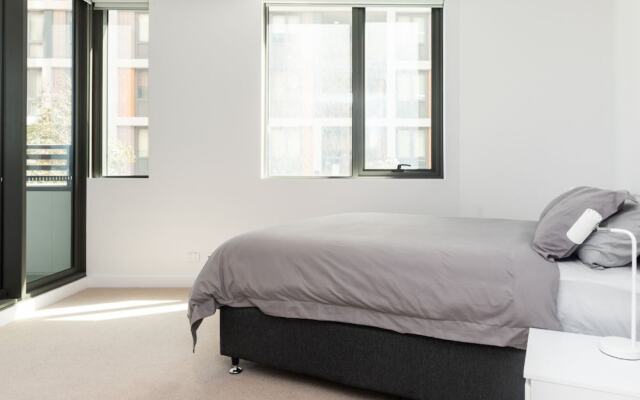 New 2 Bedroom Darling Harbor Apartment
