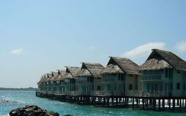 J Resort Alidhoo