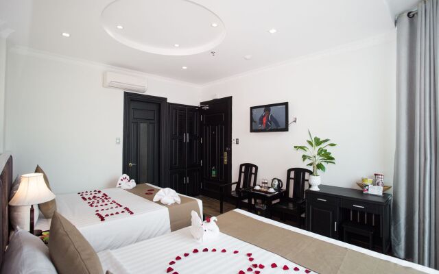 Adina Hotel