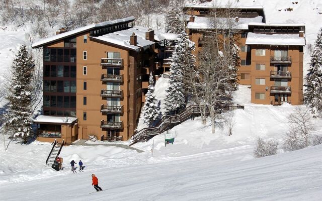 Storm Meadows East Slopeside - SE056