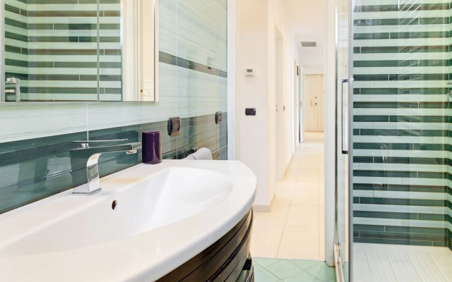 Salvator Rosa Metro Station Flat