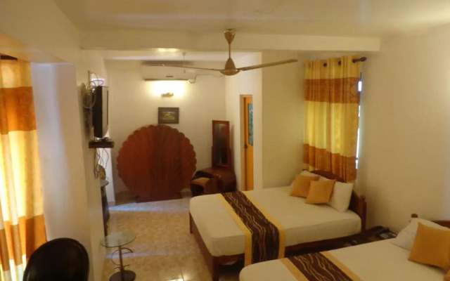 Oak Wood Inn Kandy